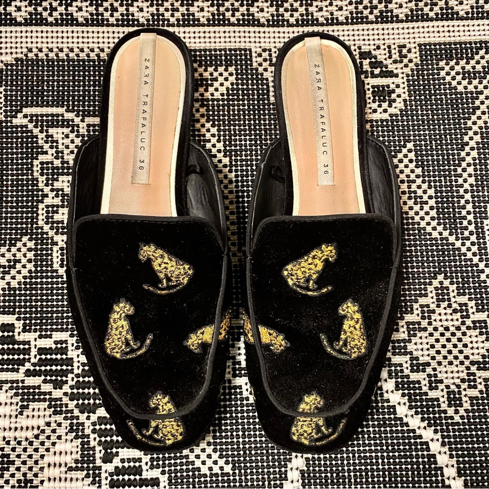 ZARA black velvet leopard embroidered mules / slippers size 6